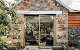 Coach House At Lisdillon Estate